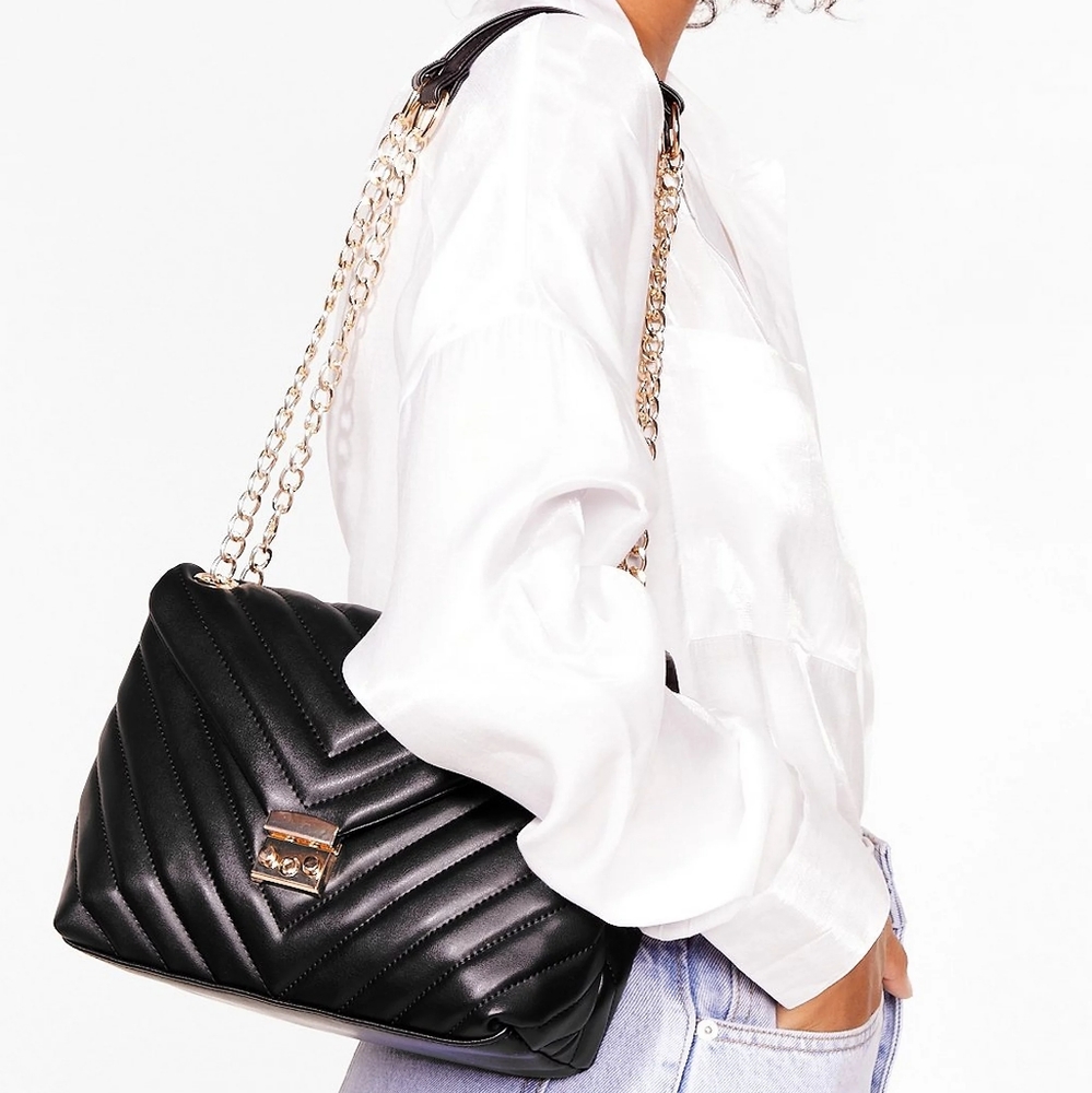 Chained Shoulder Bag